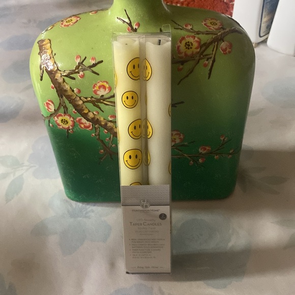 Huntington Home 2 Pack Smile LED Novelty Taper Candles - Picture 9 of 9